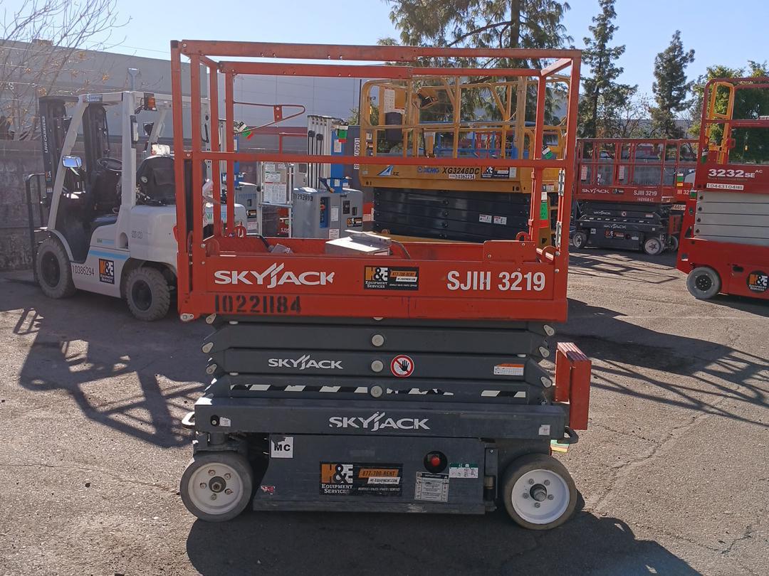 2017 Skyjack SJ3219