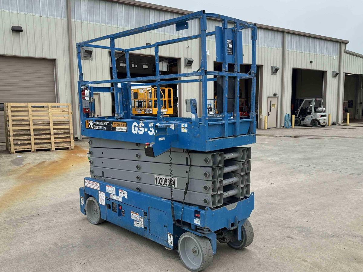 2017 Genie GS-3232-2