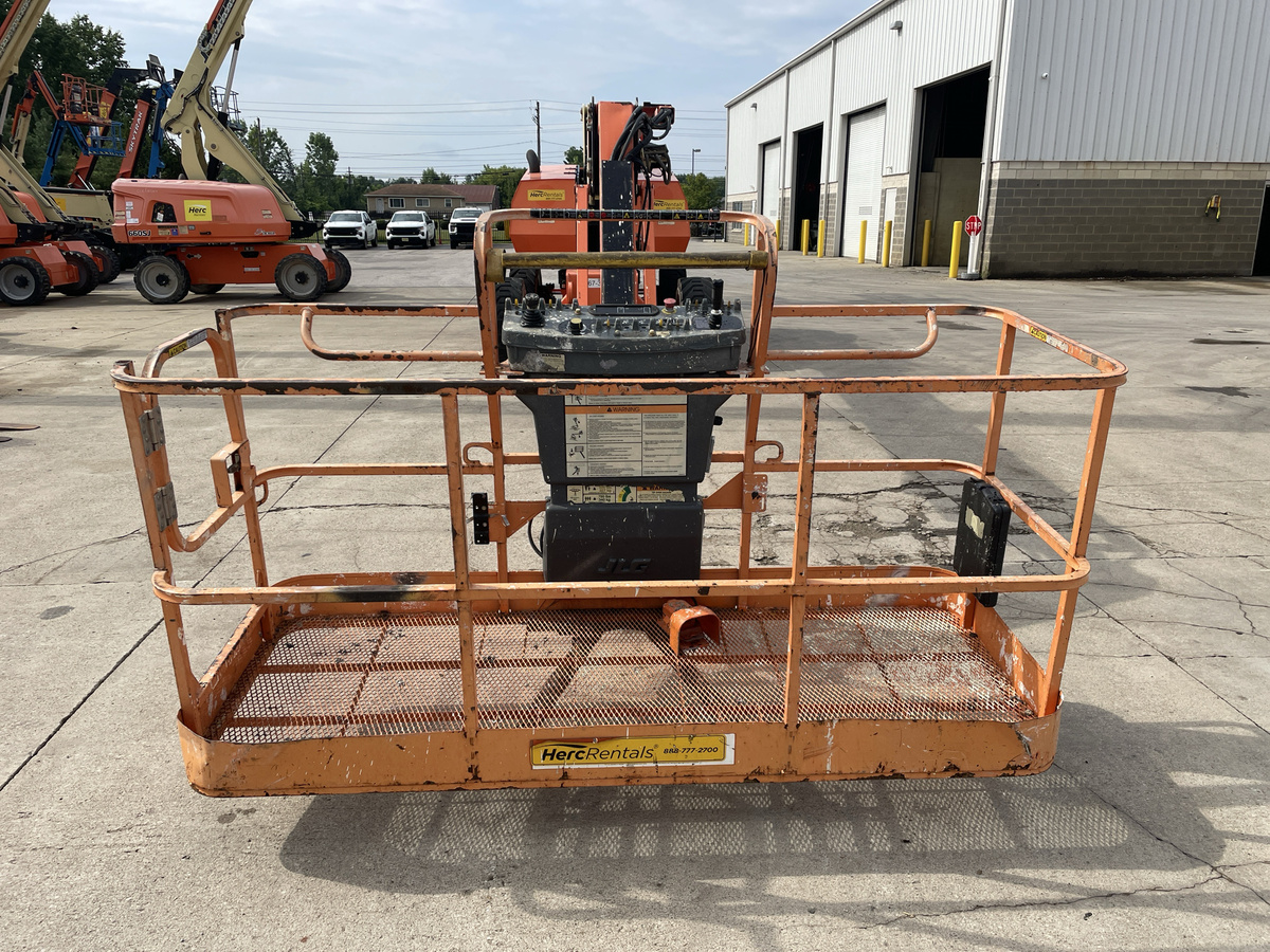 2018 JLG 860SJ-5