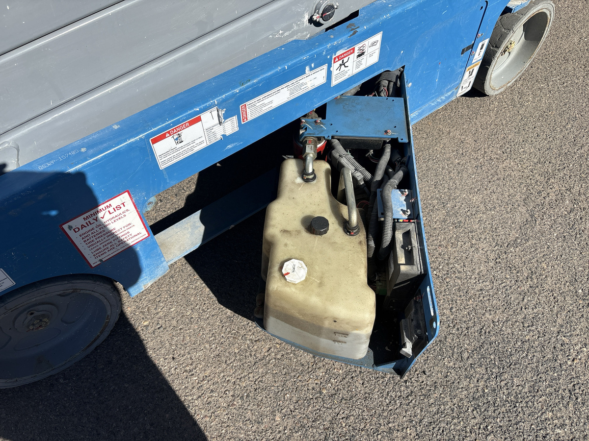 2018 Genie GS-3232-9