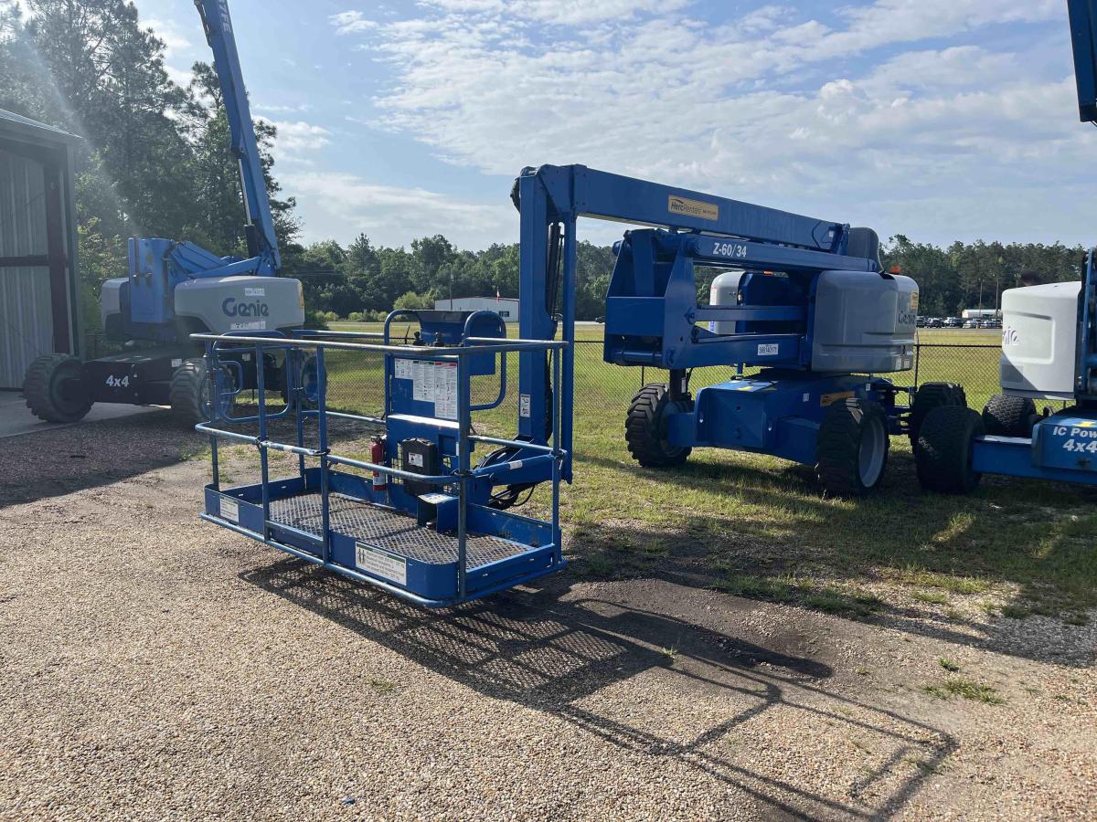 2011 Genie Z-60/34