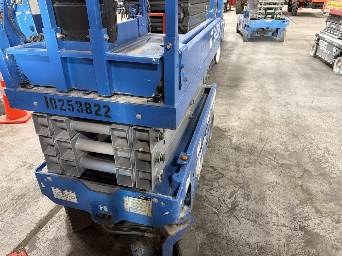 2018 Genie GS-1930-4