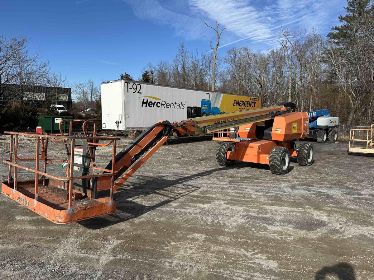 2017 JLG 660SJ
