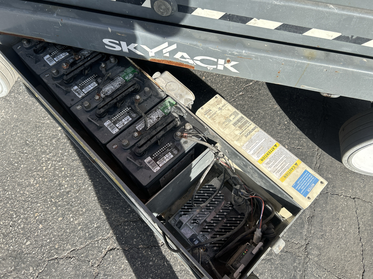 2017 Skyjack SJ3226-11