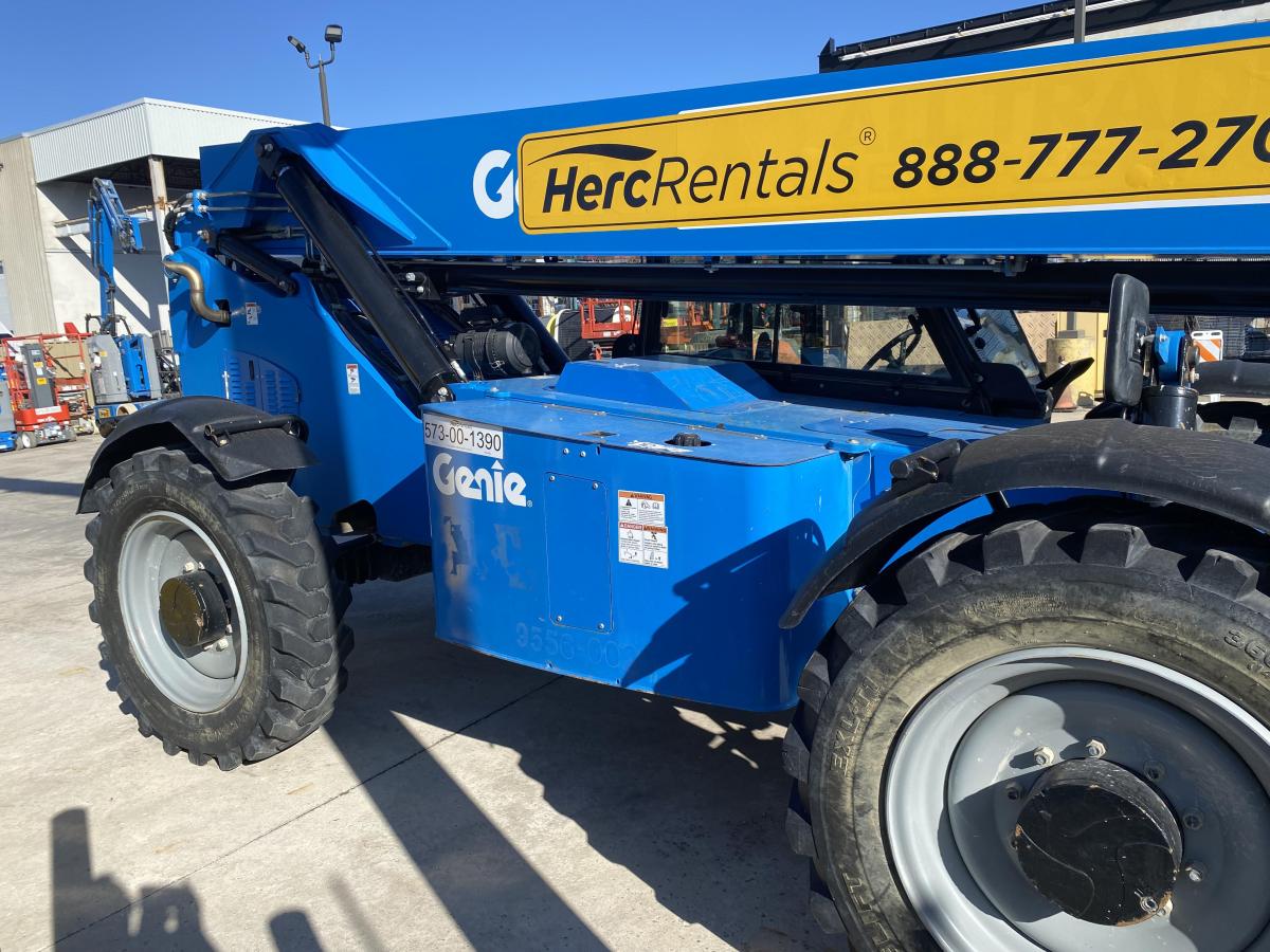 2017 Genie GTH-1056