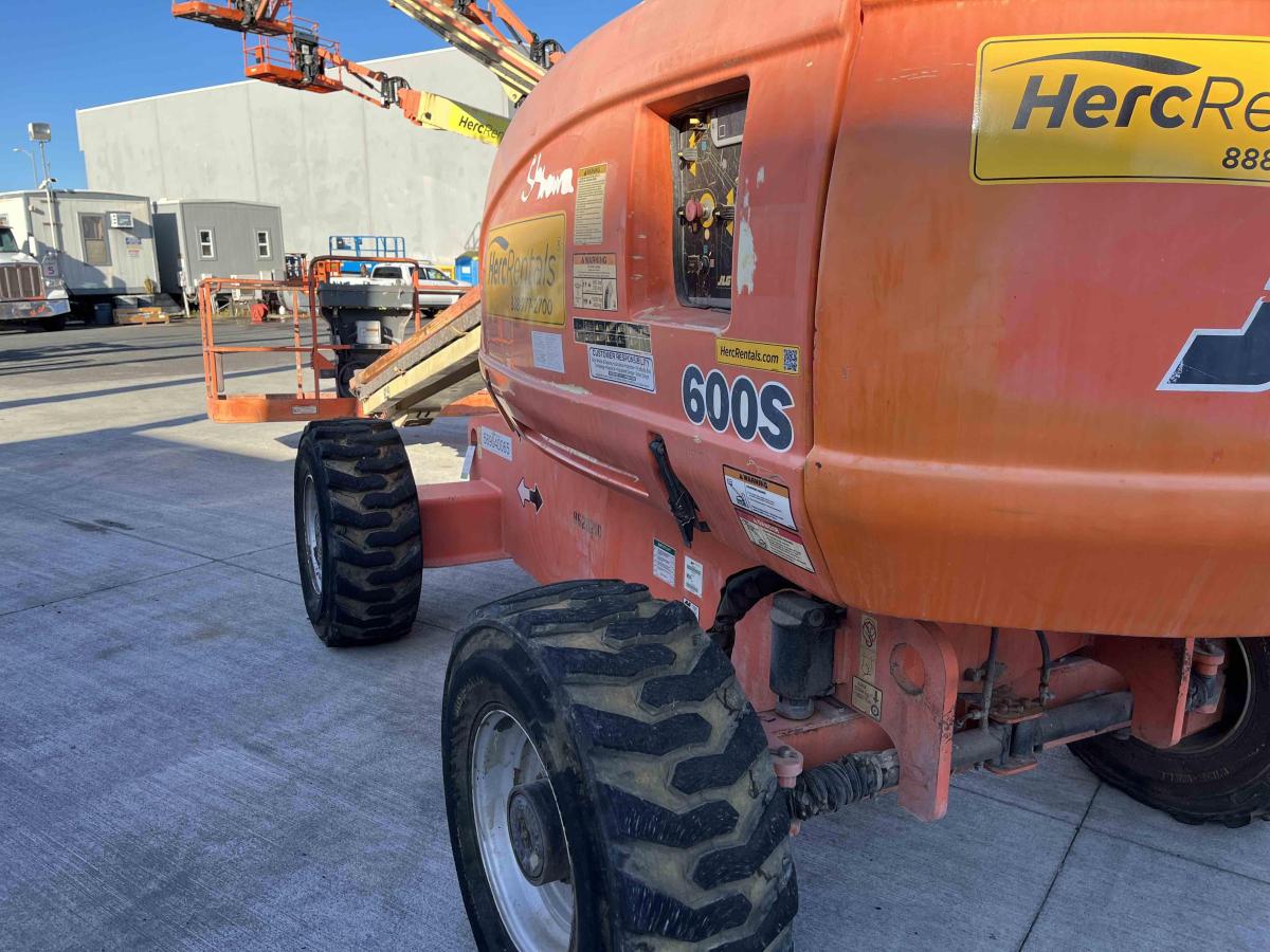 2009 JLG 600S