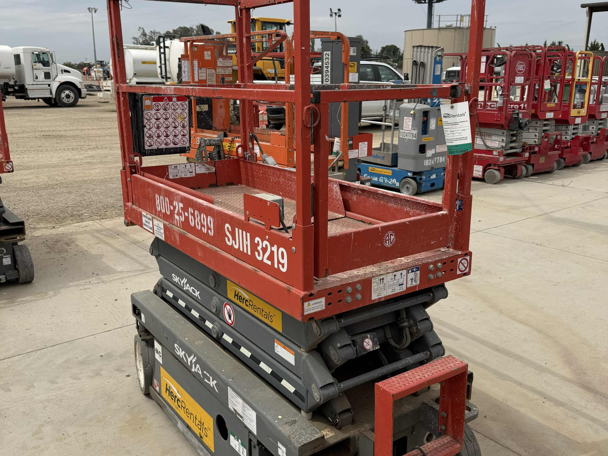 2019 Skyjack SJ3219-8
