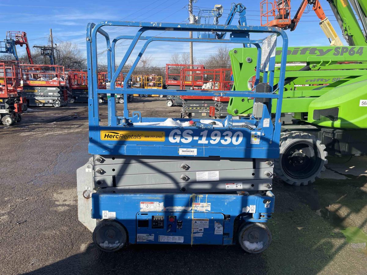 2018 Genie GS-1930