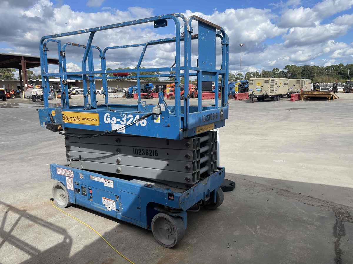 2018 Genie GS-3246-3