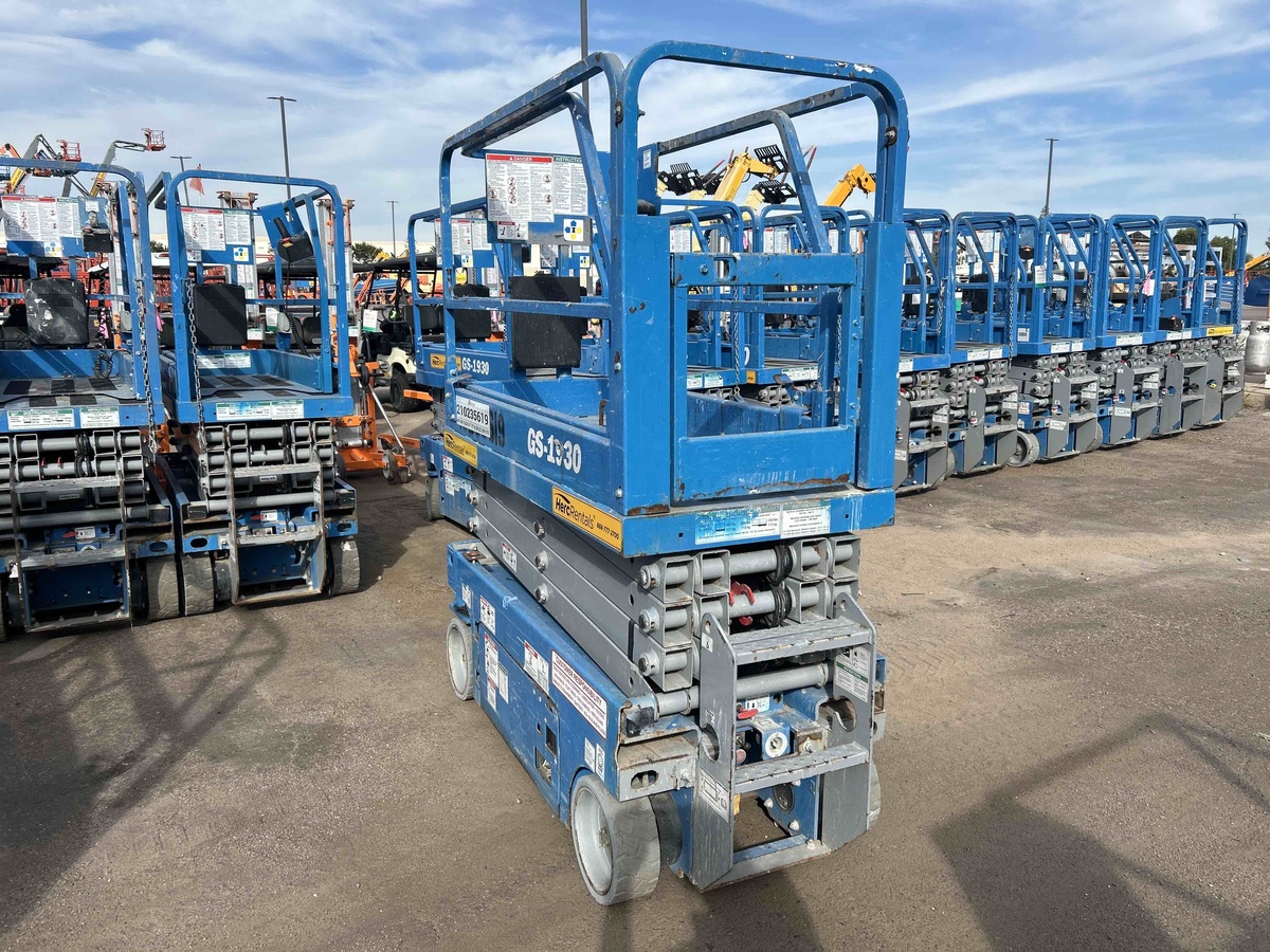 2018 Genie GS-1930-4