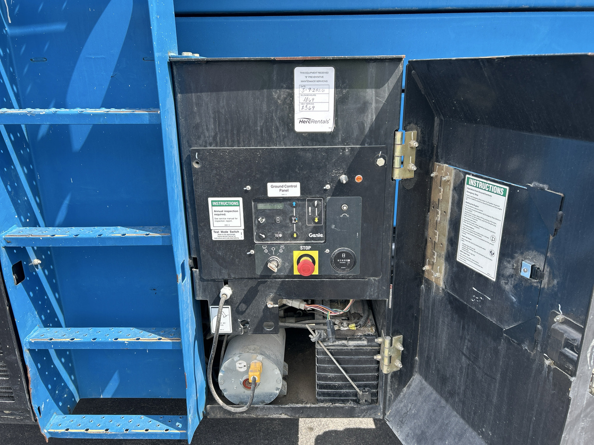 2016 Genie GS-4390 RT-5