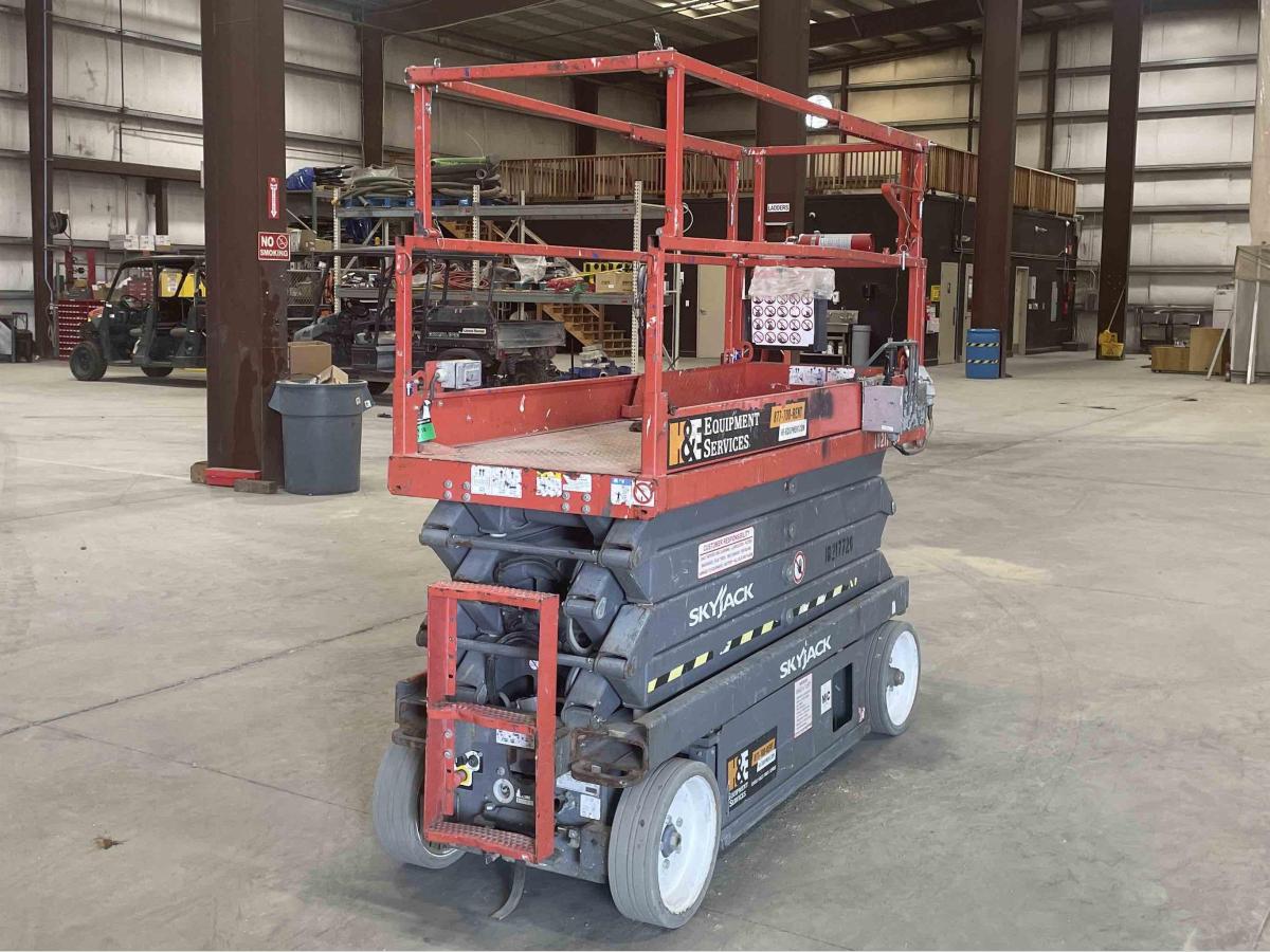 2017 Skyjack SJ3226