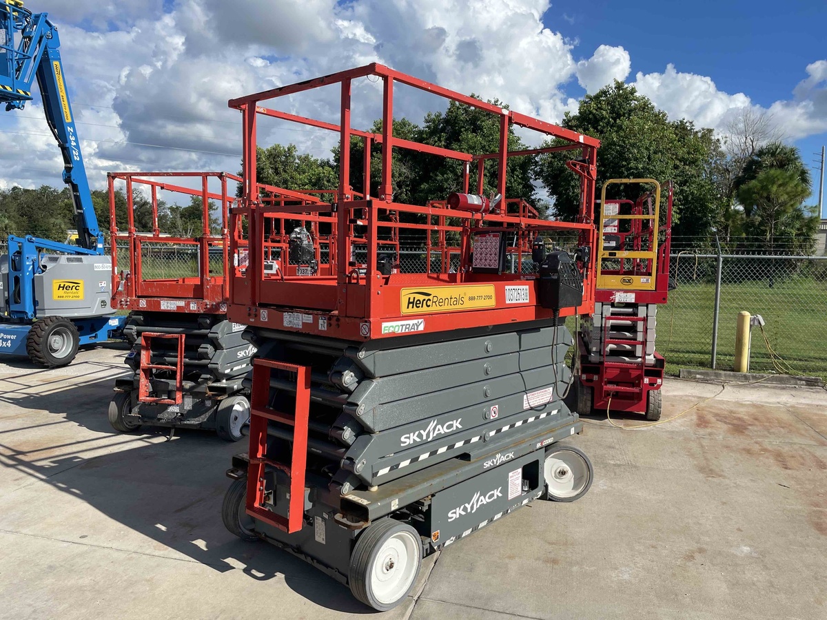 2022 Skyjack SJ4740-4