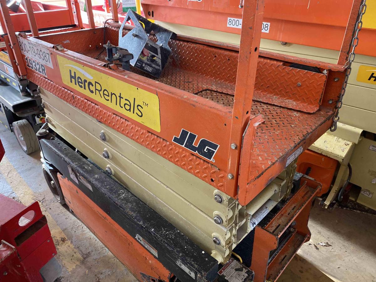 2018 JLG 1932R