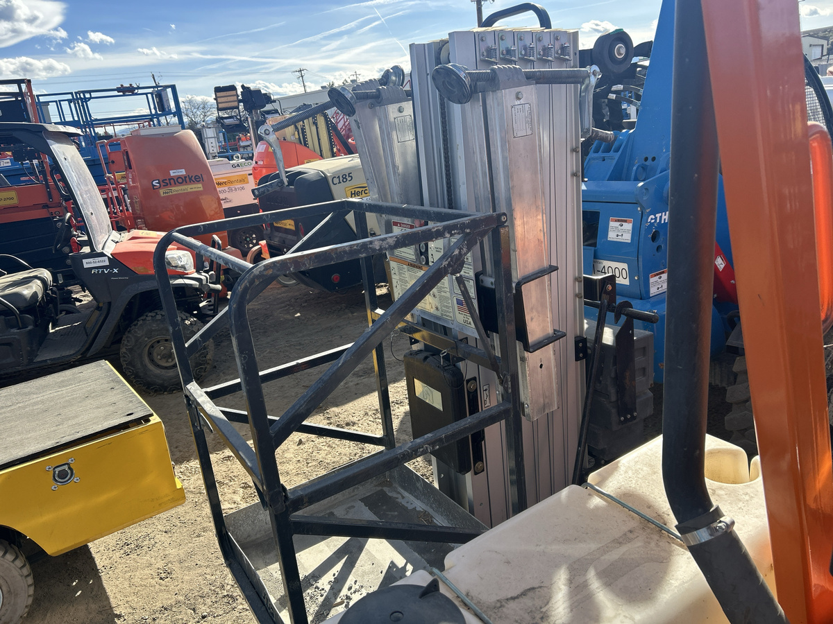 2020 JLG 30AM-5