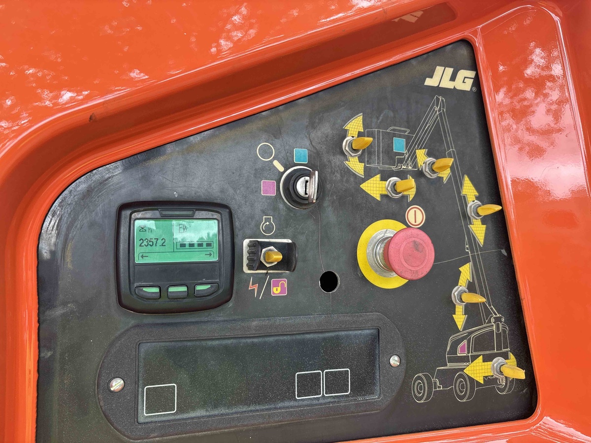2018 JLG 460SJ-5