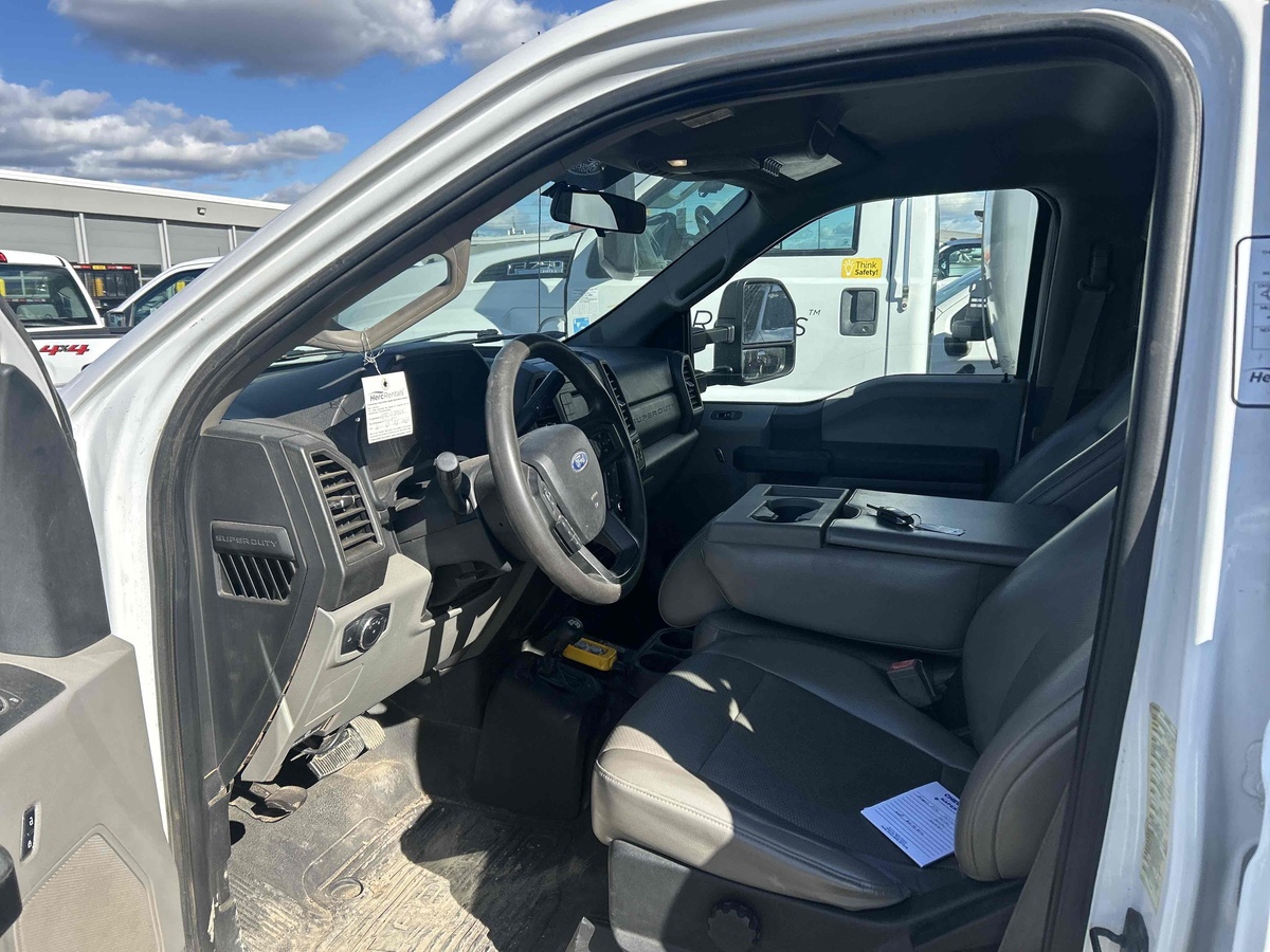 2018 Ford F550-17