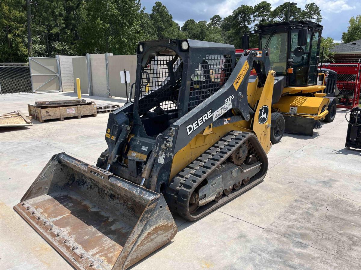 2021 John Deere 317G