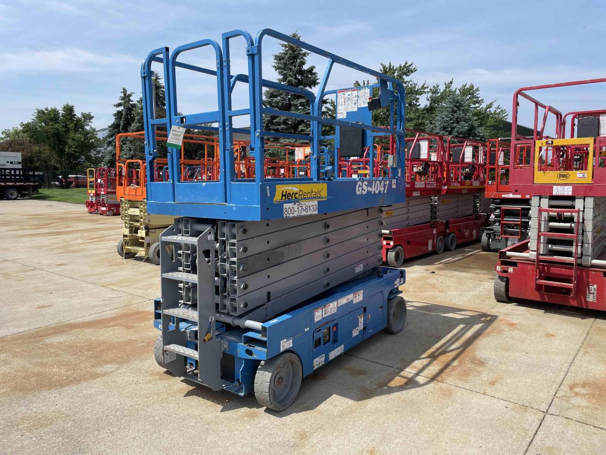 2017 Genie GS-4047-4