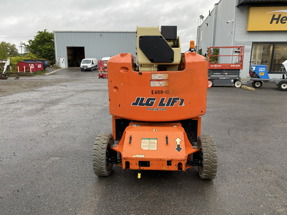 2015 JLG E400AJP-3