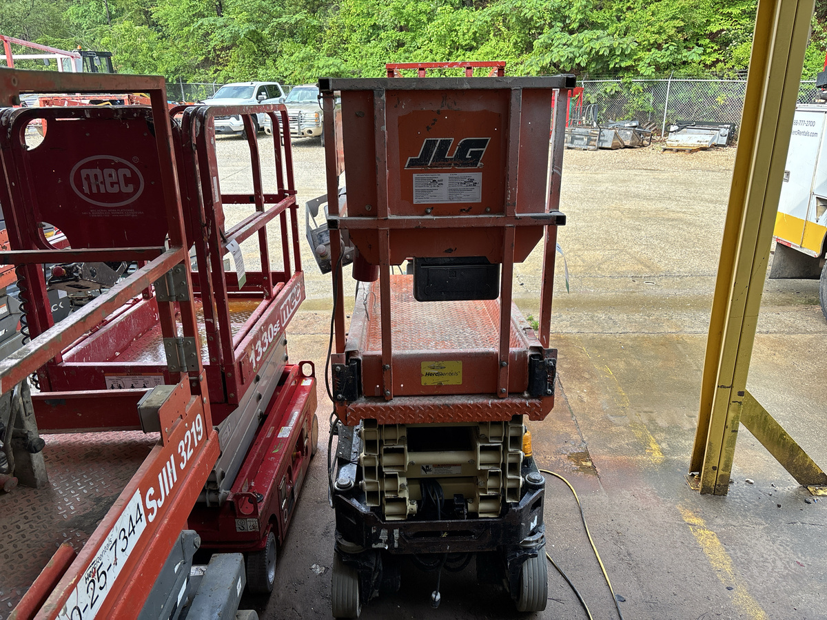 2018 JLG 1932R-2