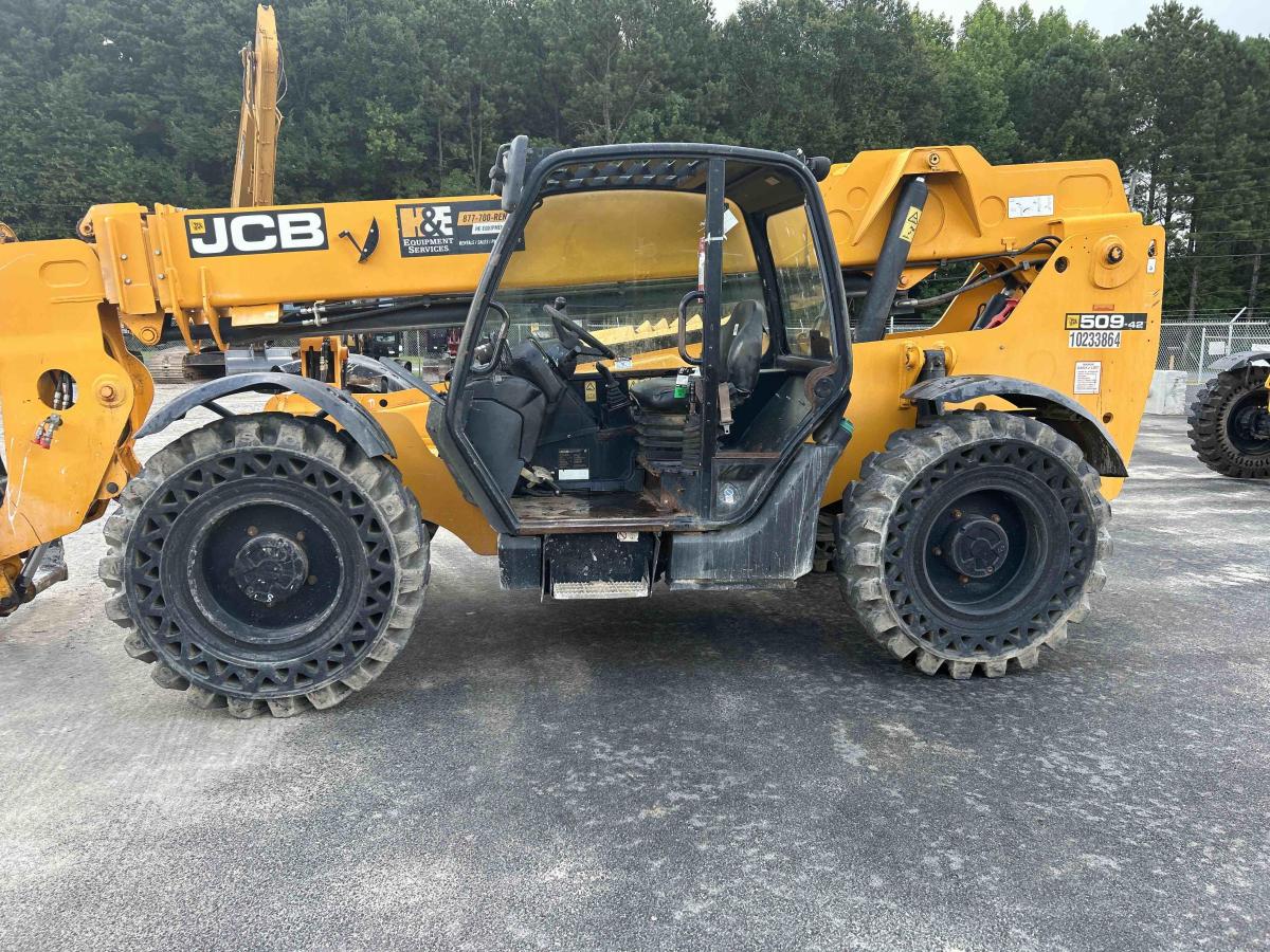 2018 JCB 509-42-8