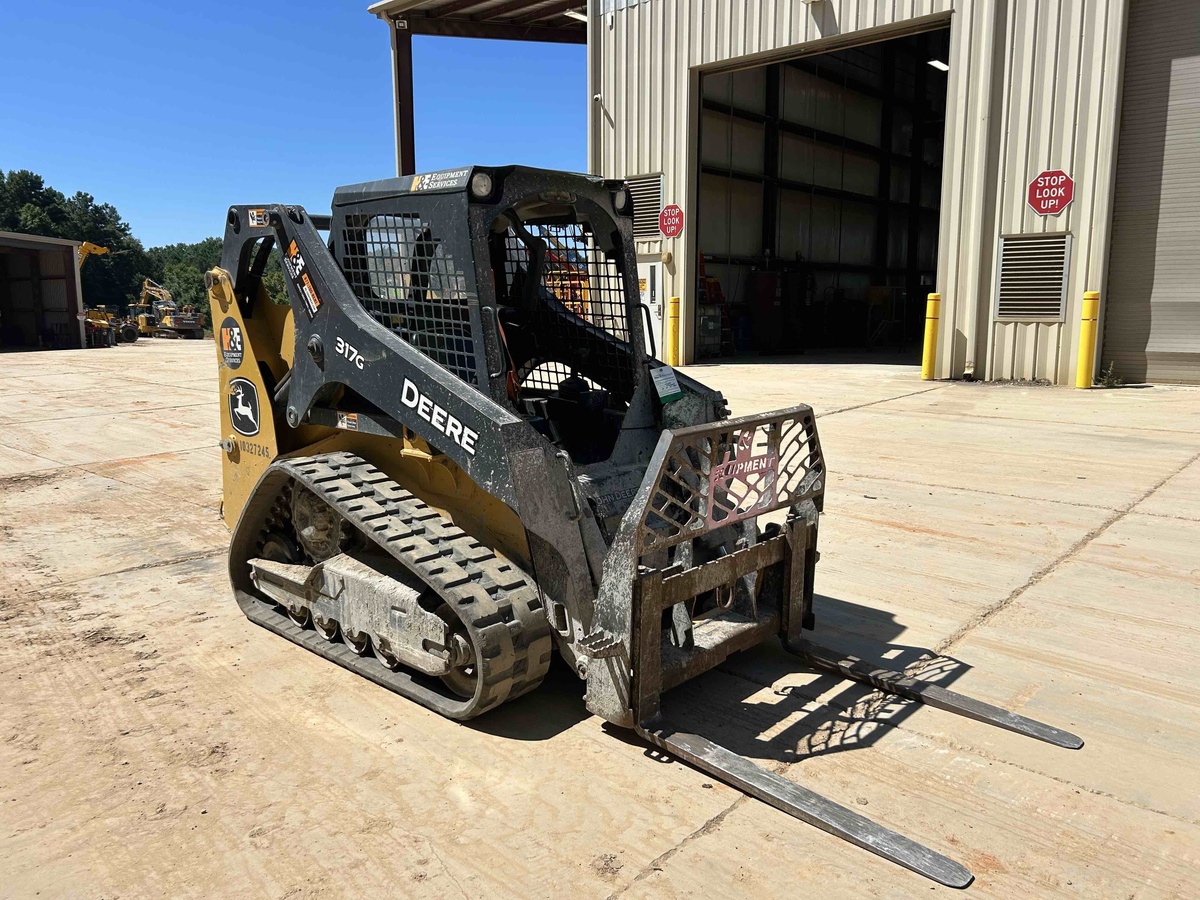 2021 John Deere 317G-2