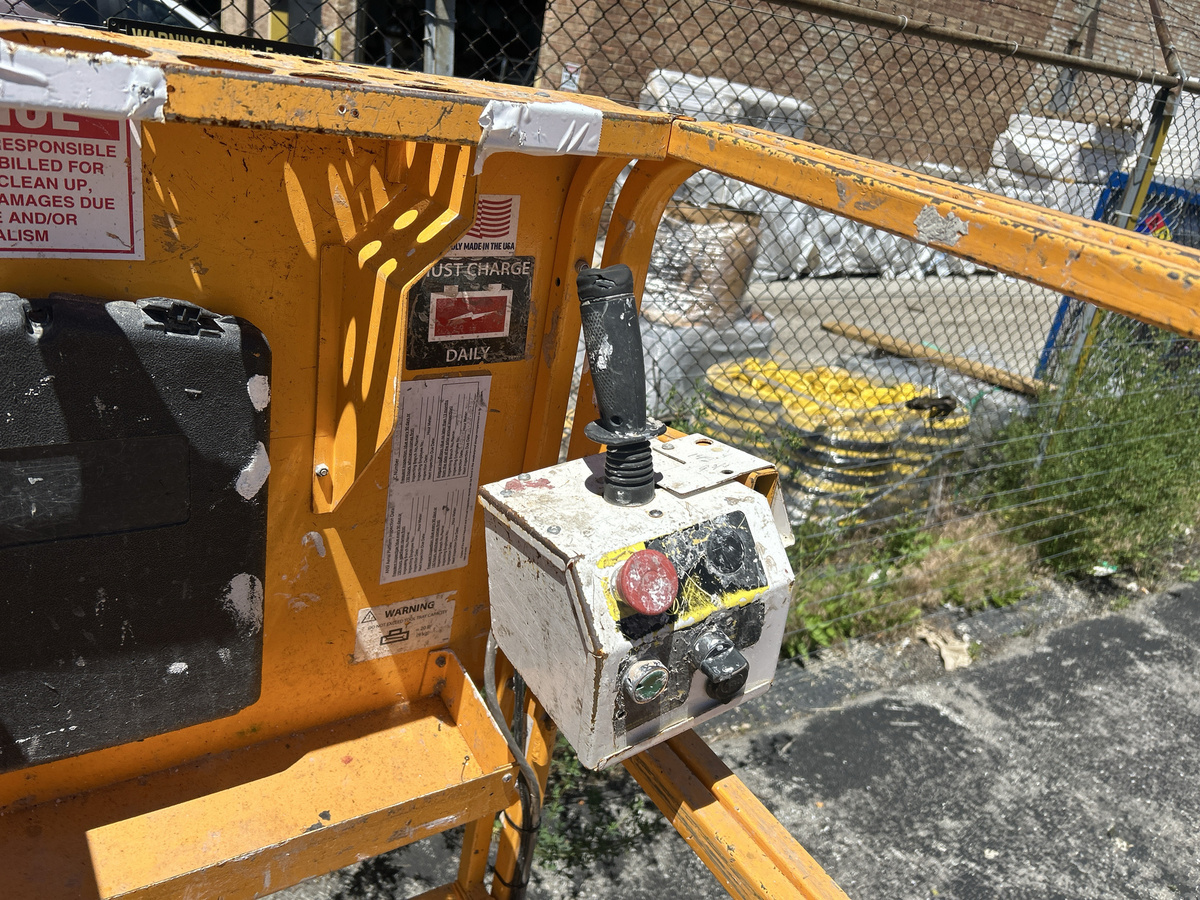 2018 Hy-Brid Lifts HB-1430-5