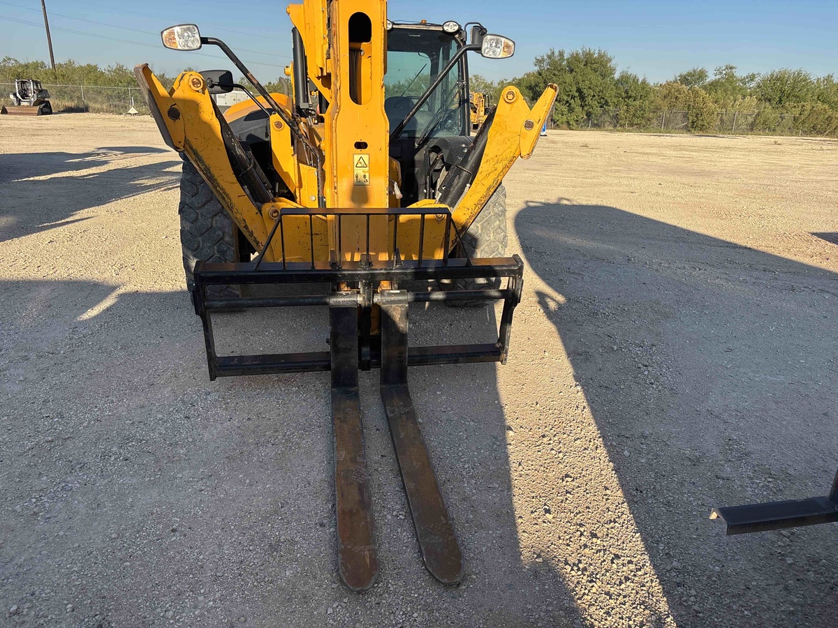 2020 JCB 512-56-3