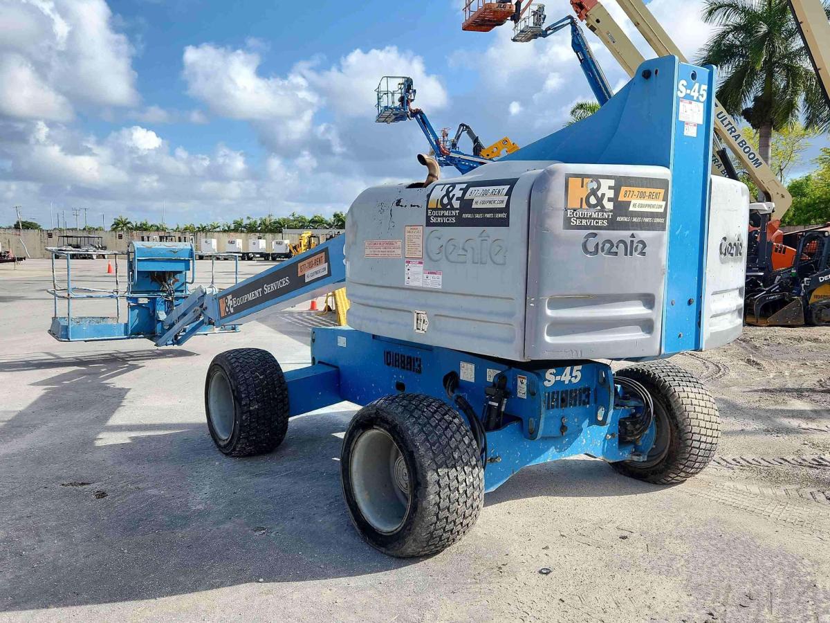 2016 Genie S-45