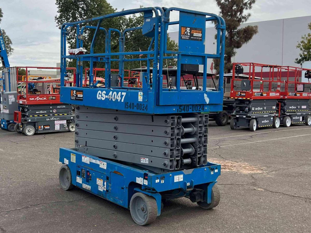 2016 Genie GS-4047