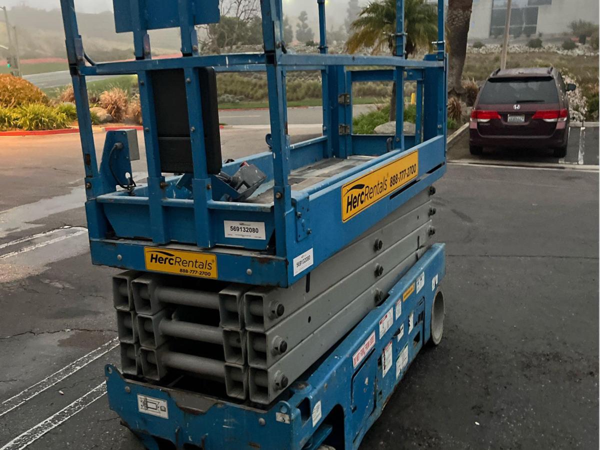 2017 Genie GS-2632