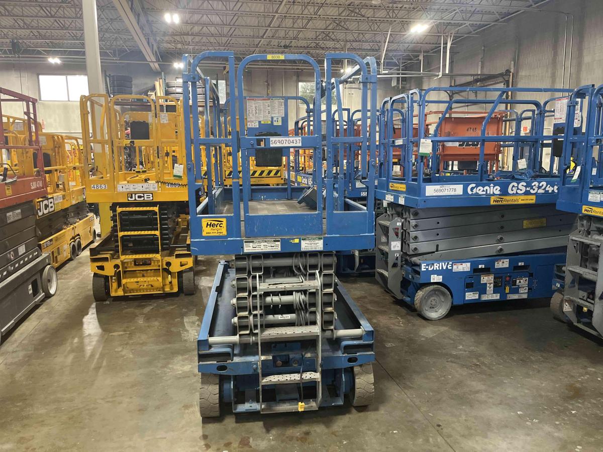2016 Genie GS-3246