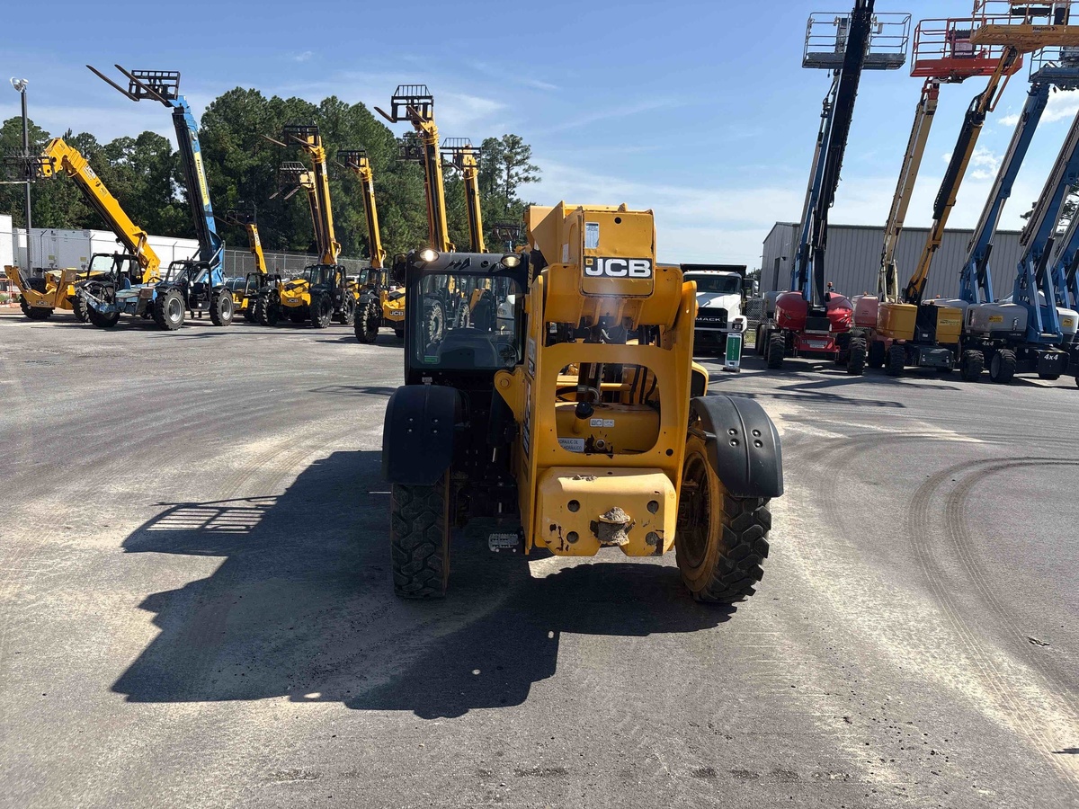 2022 JCB 507-42-3