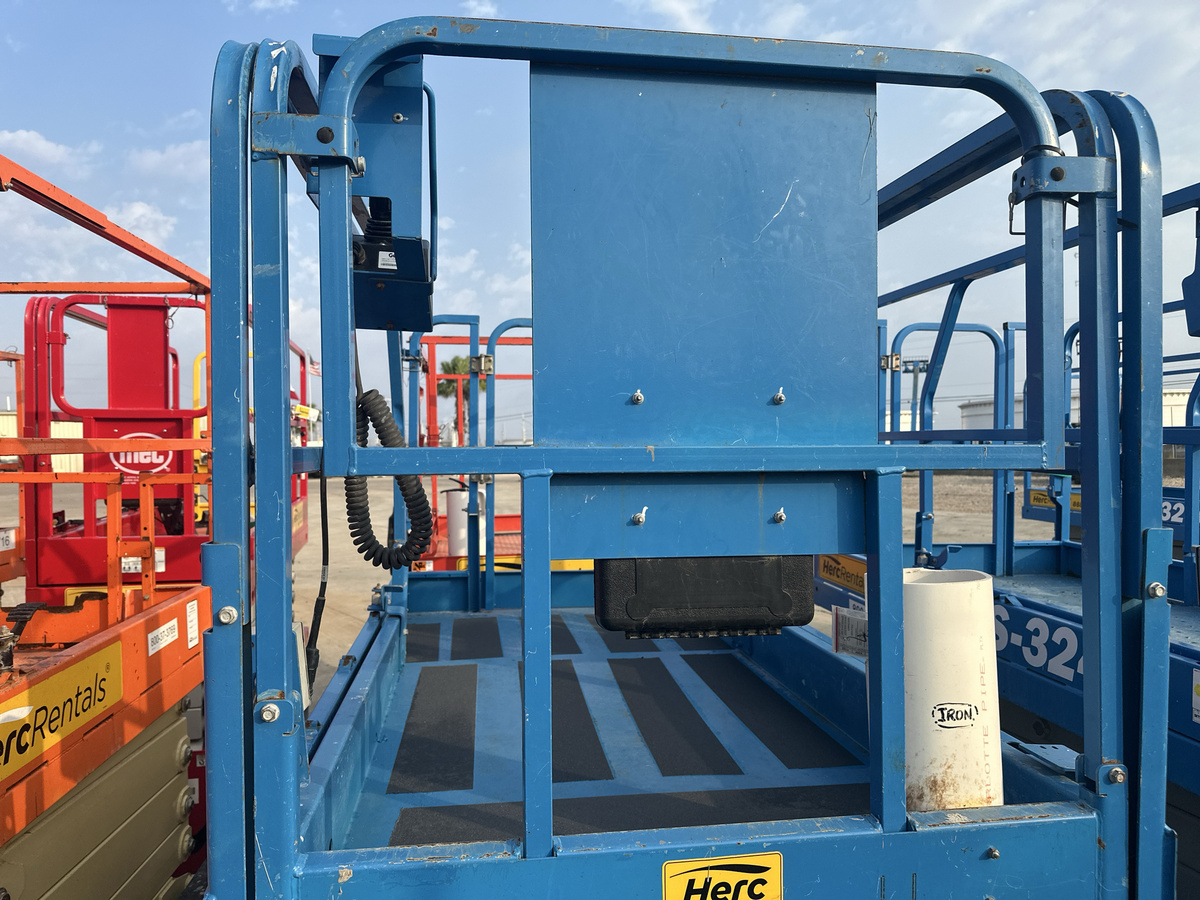 2019 Genie GS-3246-5