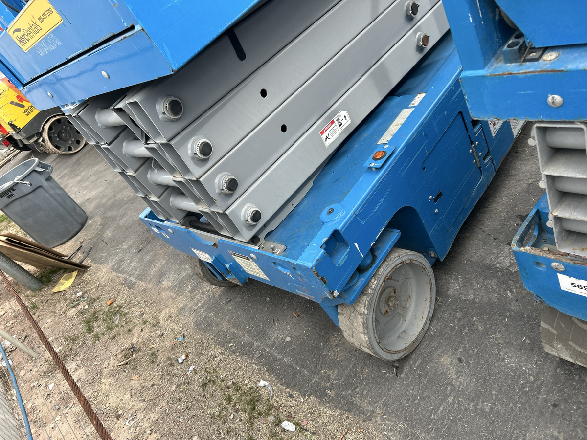 2018 Genie GS-3246-3