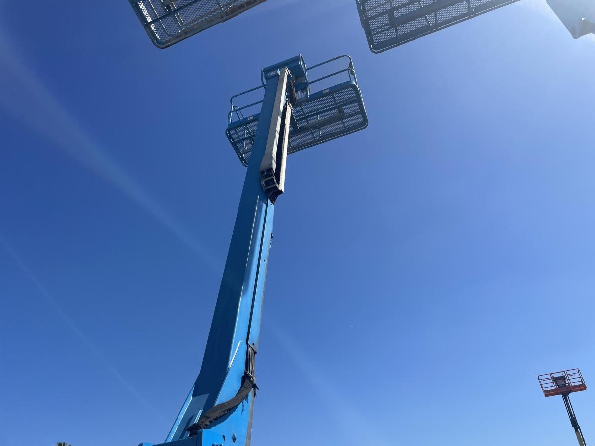 2016 Genie S-40