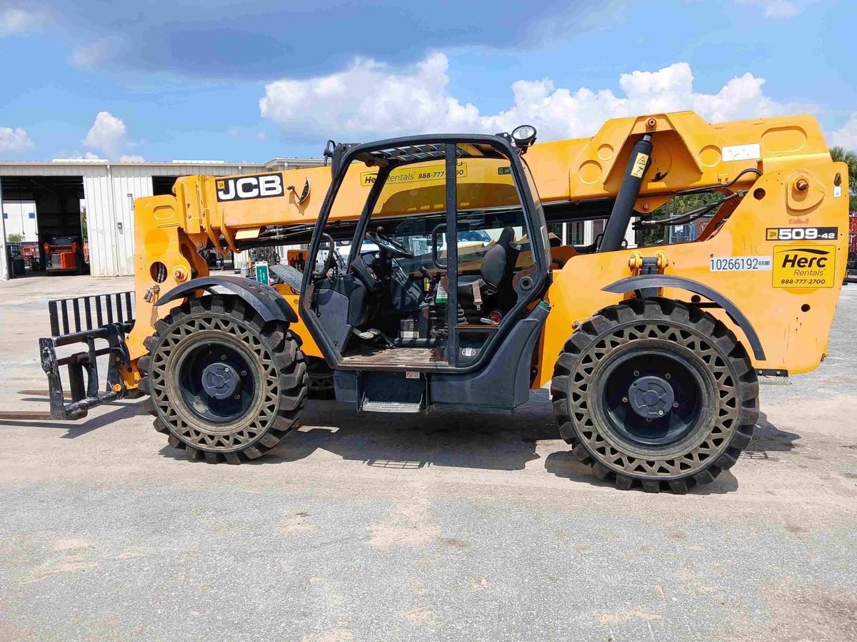 2018 JCB 509-42-1