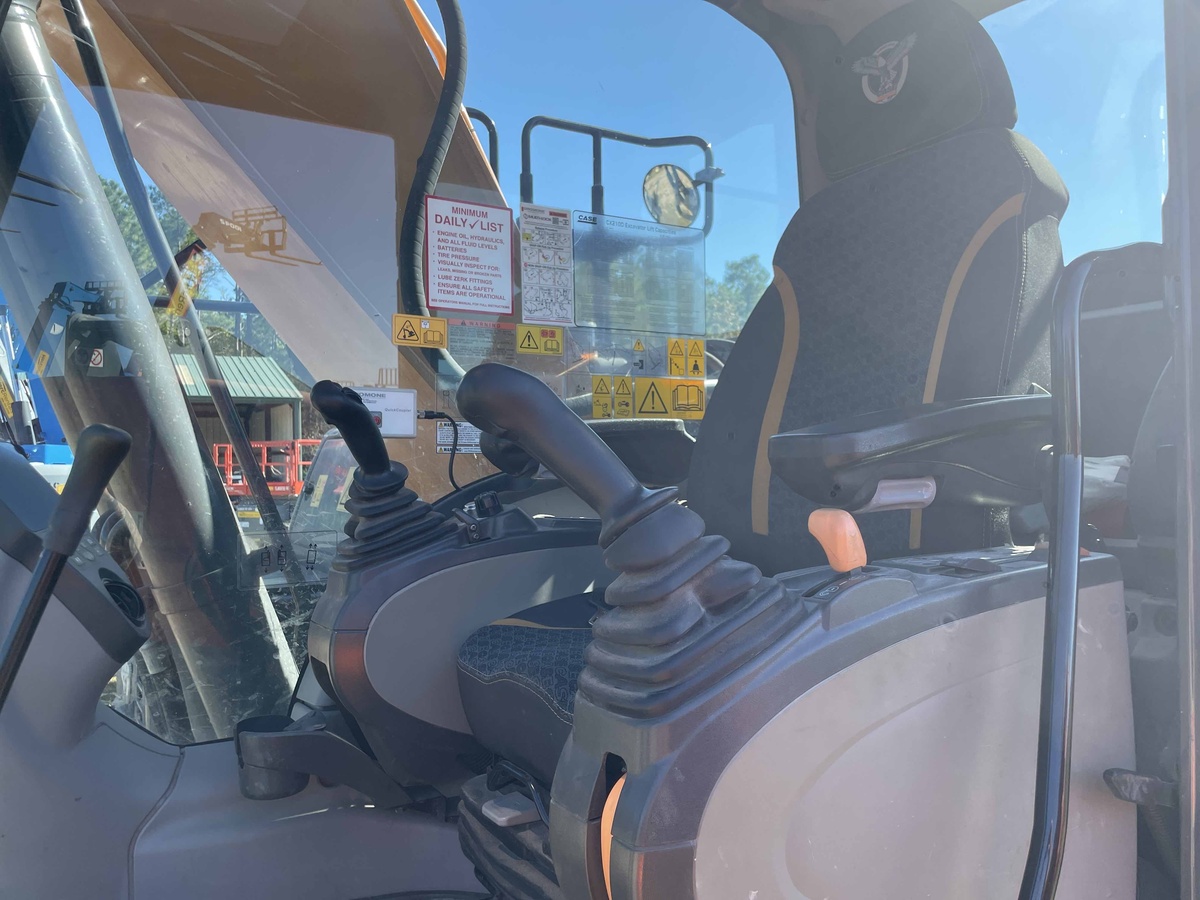 2022 Case CX210D-9