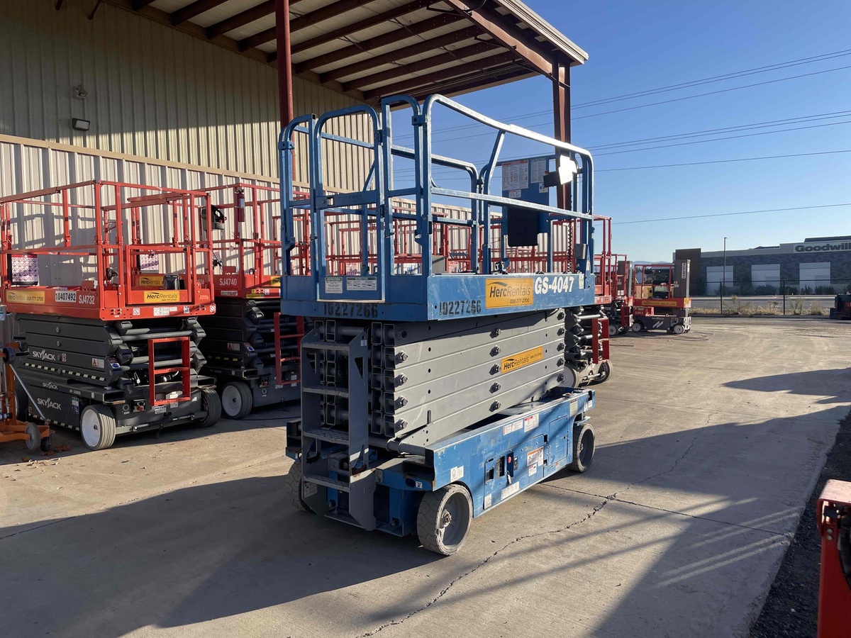2017 Genie GS-4047-4