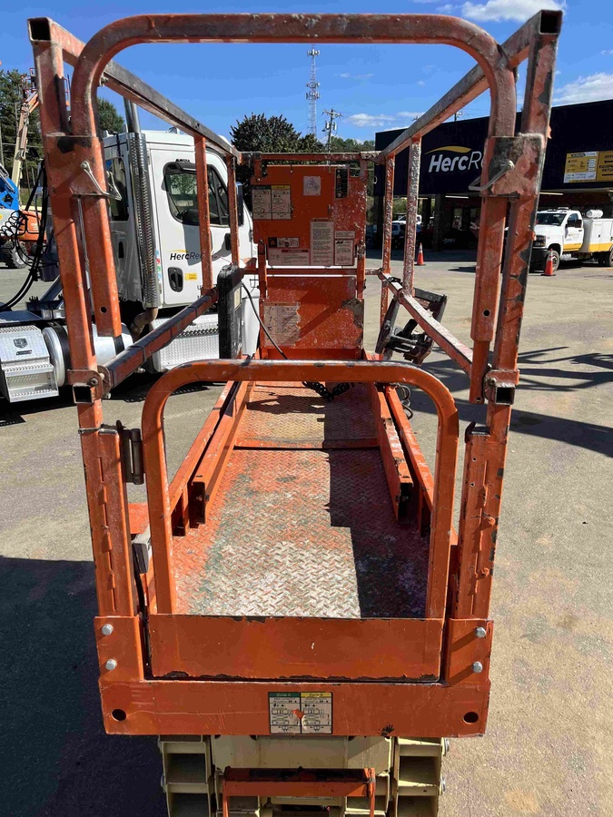 2018 JLG 2632ES-5