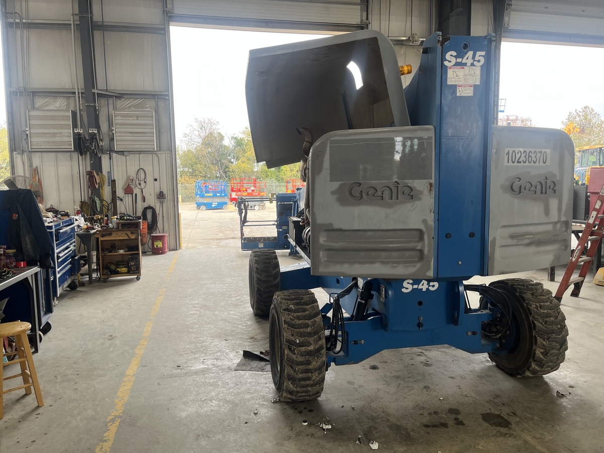 2018 Genie S-45-2