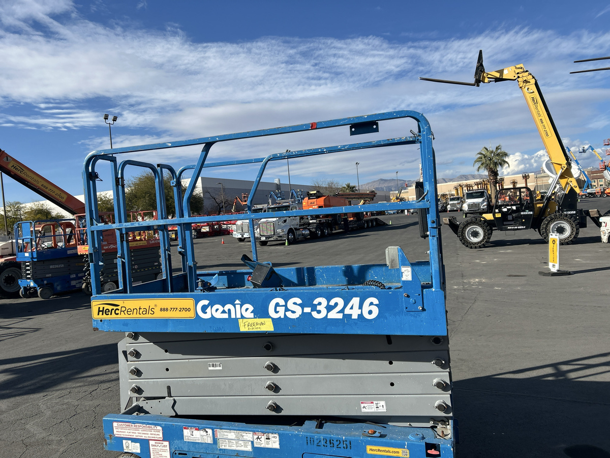 2018 Genie GS-3246-5