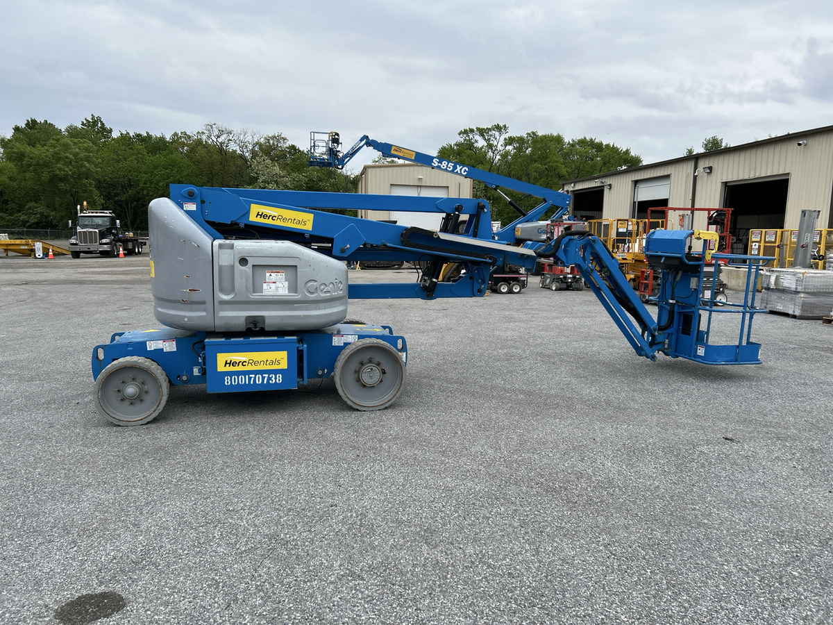 2017 Genie Z-40/23 N-13