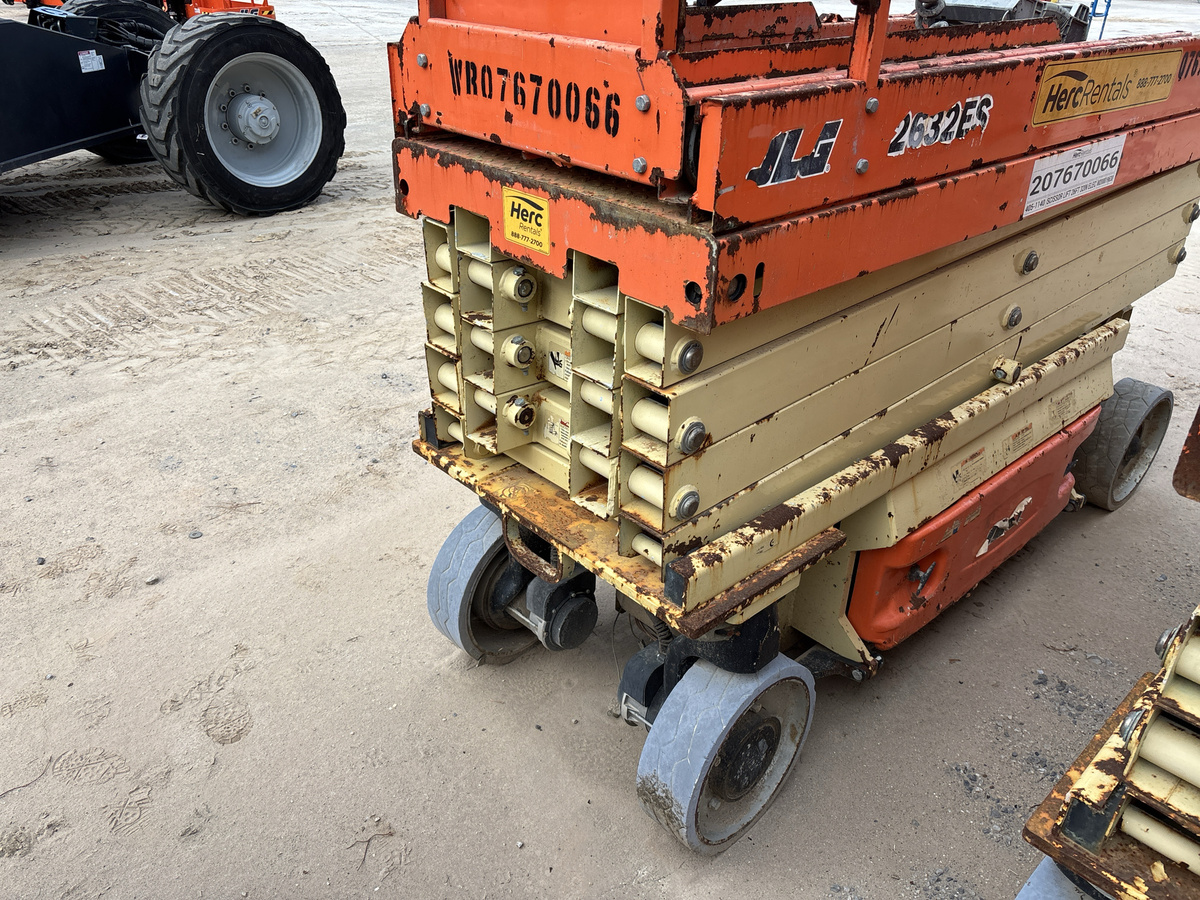 2018 JLG 2632ES-6