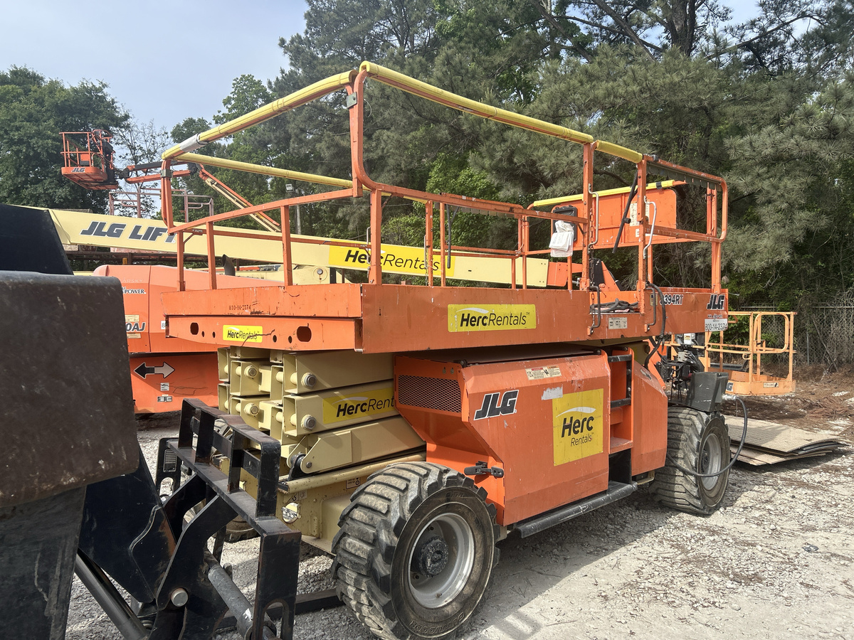 2017 JLG 3394RT-2
