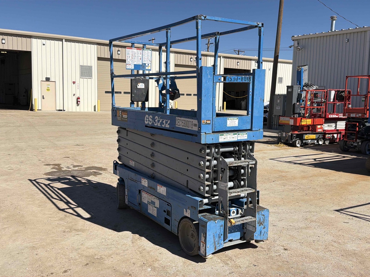 2015 Genie GS-3232-4