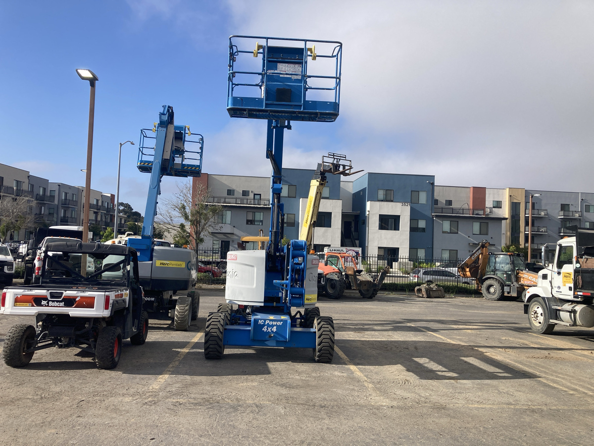 2018 Genie Z-45/25J RT-2