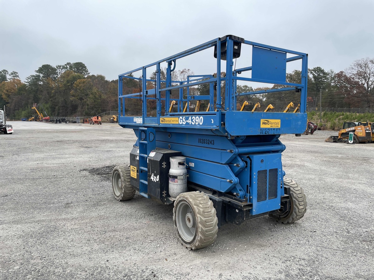 2016 Genie GS-4390 RT-4