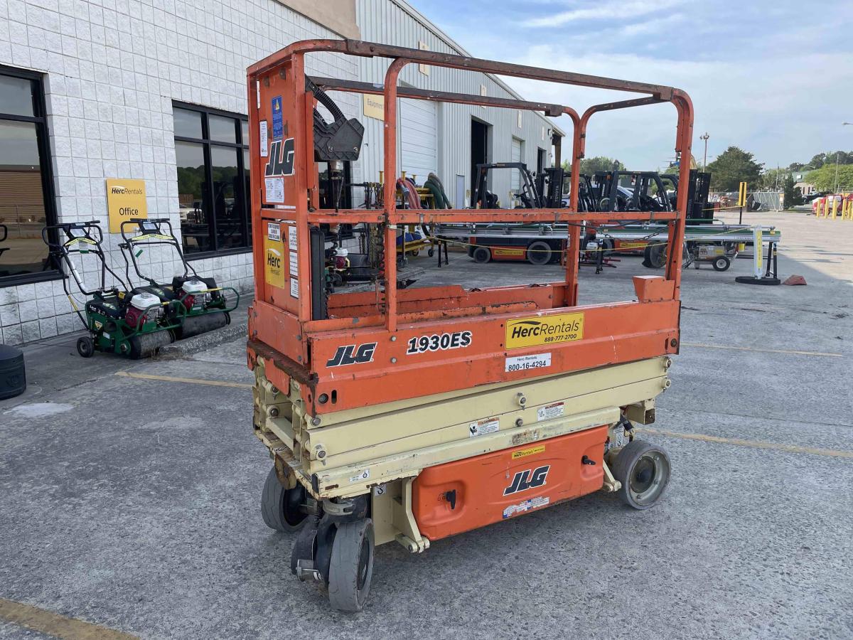 2017 JLG 1930ES